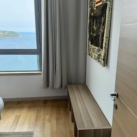 Dom wakacyjny Sea View Duplex T3 Near Monaco & Parking